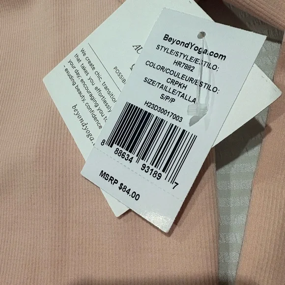 Beyond Yoga NWT Women's Pink Long Sleeve Cropped Top with built in bra - Picture 6 of 6